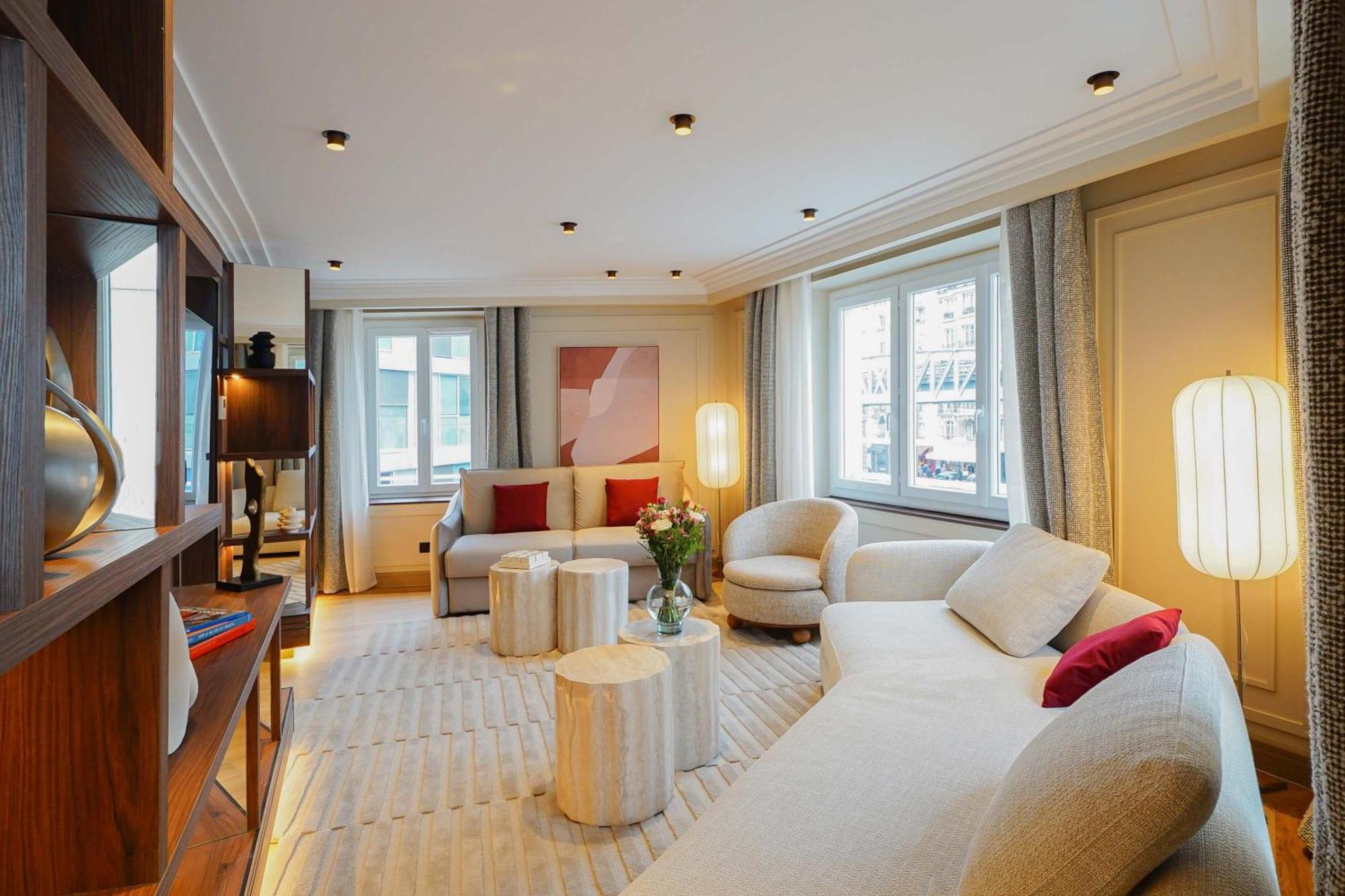 Merveil Signature - Viala III - Eiffel Tower Rooftop