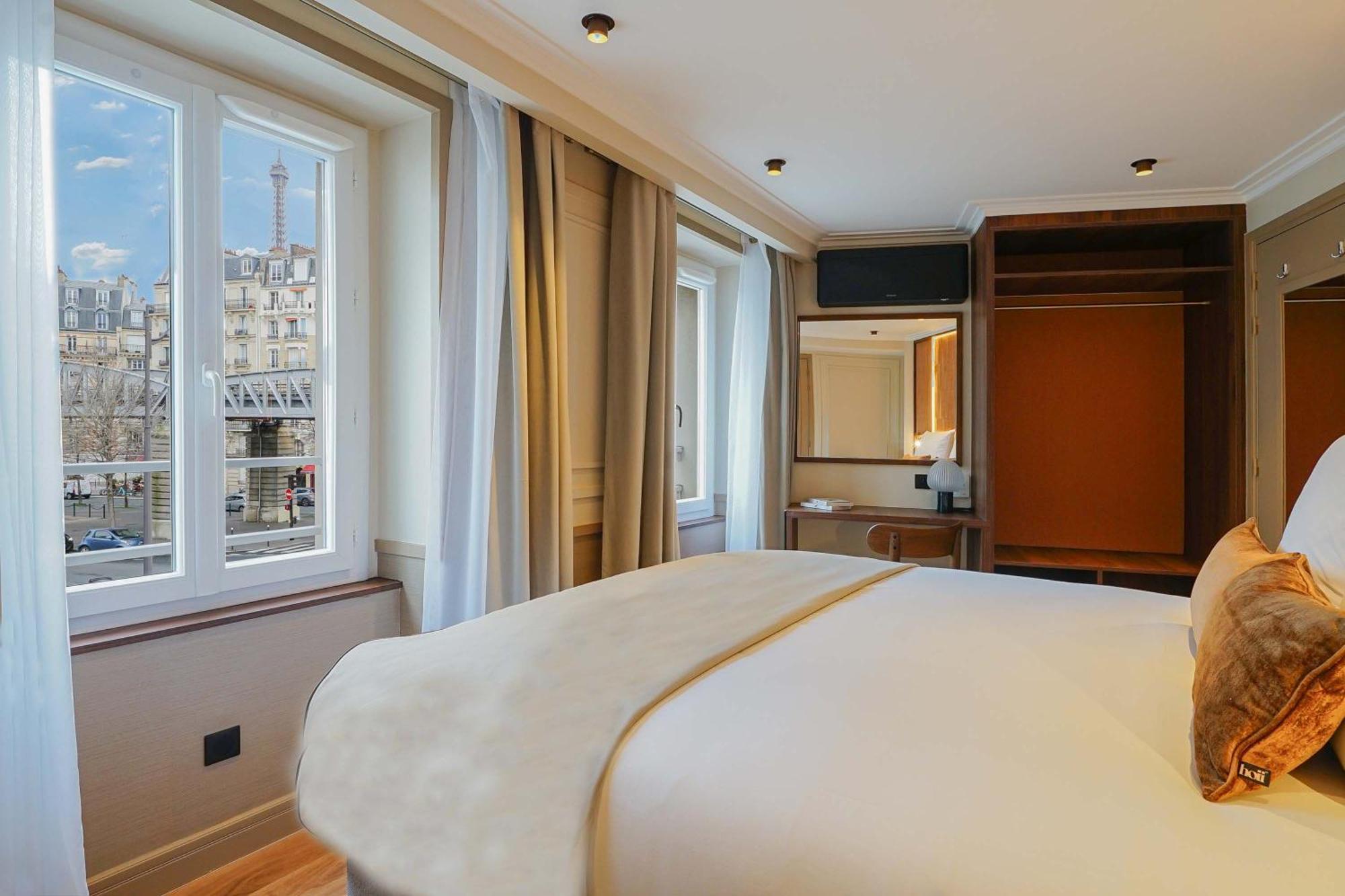 Apartment Merveil Signature - Viala III - Eiffel Tower Rooftop Paris